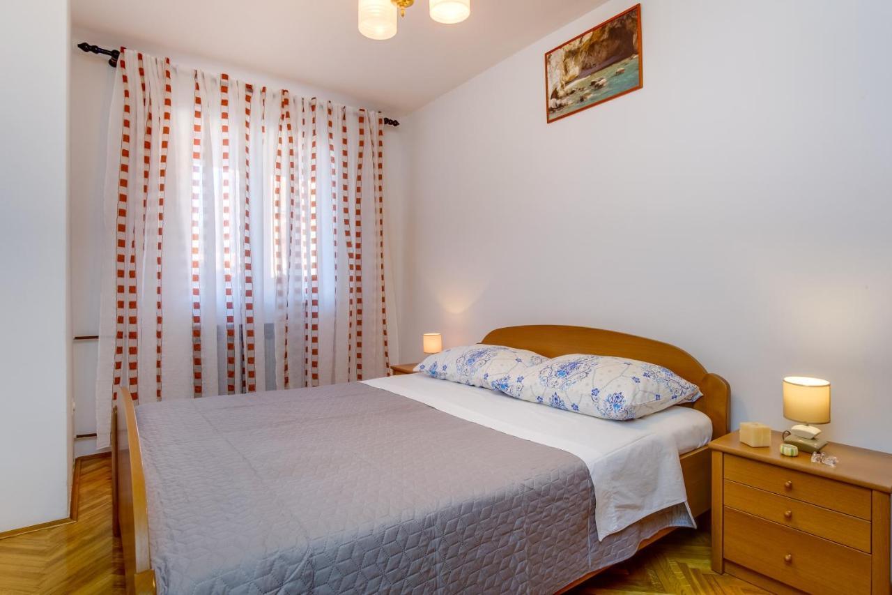 Apartments Franjo Малий Лошинь Екстер'єр фото