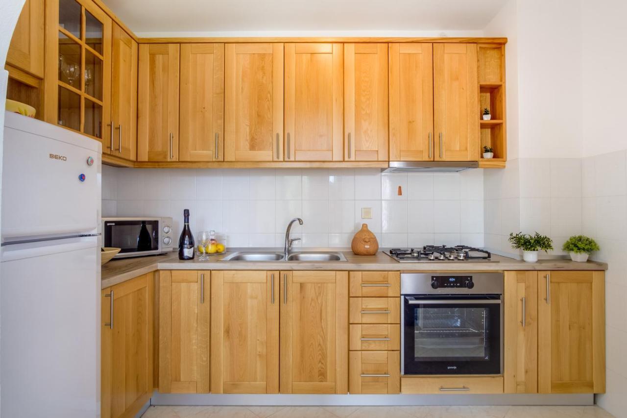 Apartments Franjo Малий Лошинь Екстер'єр фото