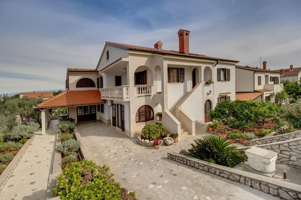 Apartments Franjo Малий Лошинь Номер фото